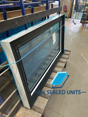 Triple glazed skylight roof - -,