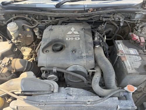 Mitsubishi l200 b40 d - mitsubishi,