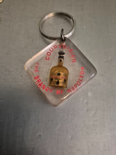 Vintage plastic keyring - vintage,