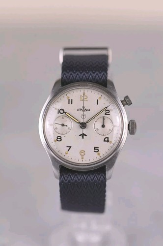Beautiful 1940s vintage con - beautiful,