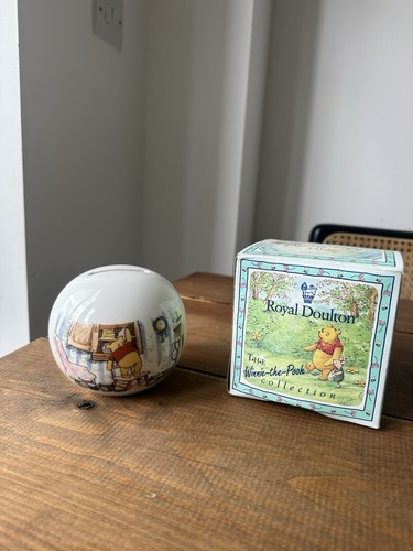 Winnie the pooh royal doulton - winnie,