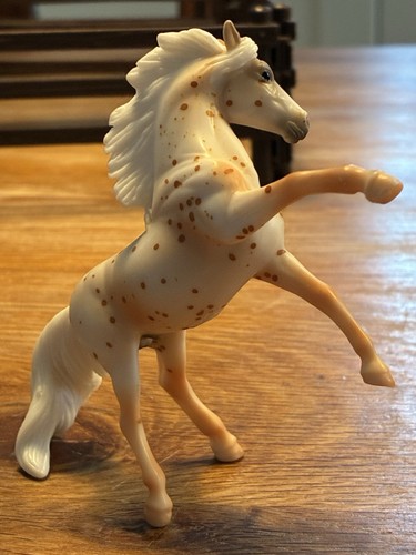 Breyer rearing palamino - breyer,