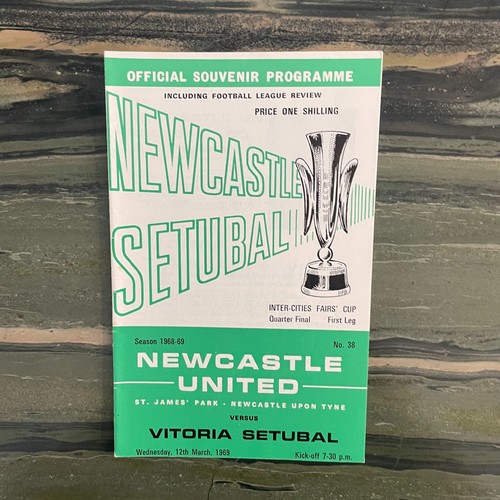 Newcastle united vitoria - v,