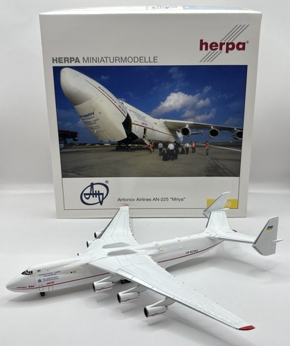 Herpa antonov design bureau - herpa,