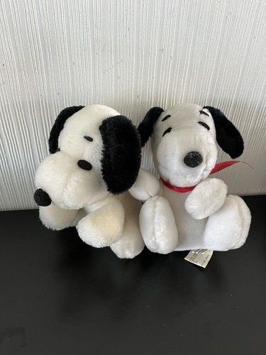 Small vintage snoopy dog - small,