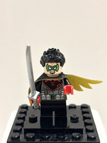 Genuine lego robin - lego, dc