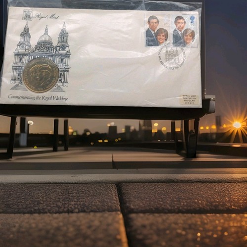 Royal mint celebration coin - mint,