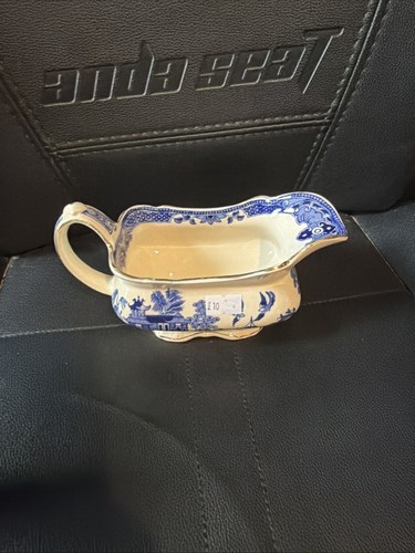 Blue willow pattern gravy - blue,