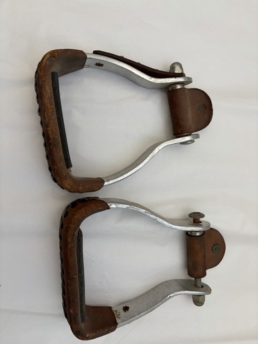 Vintage aluminum and leather - aluminum,