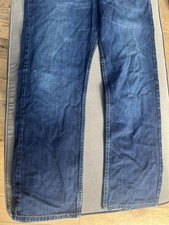 Y2K Levi’s Vintage 751 W32