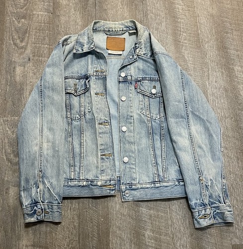 Levi premium denim jacket l - jacket,