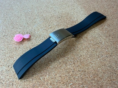 22mm tudor oyster black rubber - tudor,
