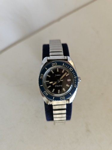 Vintage 1970s timex electra - timex,