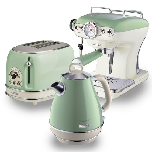 Retro jug kettle toaster - retro,