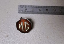 MG PIN BADGE OR MODEL CABINET