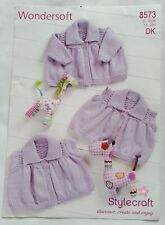 Stylecraft Wondercraft DK modern pattern for baby clothes - no. 8573 31 - 51 cm
