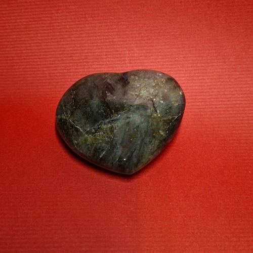 Labradorite carved heart palm - labradorite,