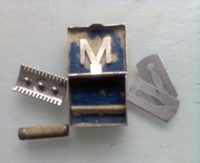 Myatt Ladies Razor Kit MJ Myatt & Co Birmingham circa 2.5x2.5x0.7 cm