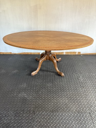Mahogany oval coffee table - mahogany,