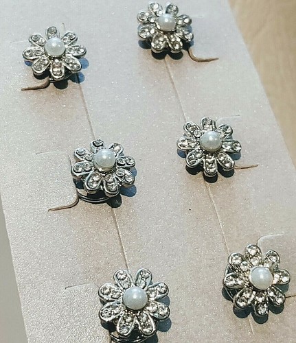 Rhinestone and pearl - rhinestone,
