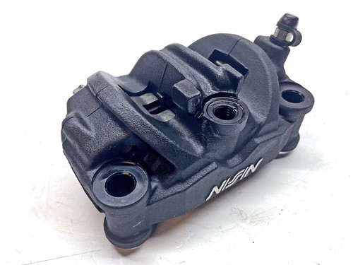 2023 honda cbr650r front - cbr650r, right