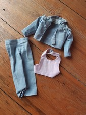 Vintage Barbie sindy Size