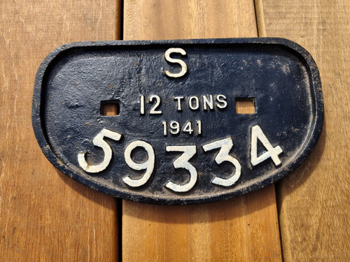Vintage cast iron train - train, wagon