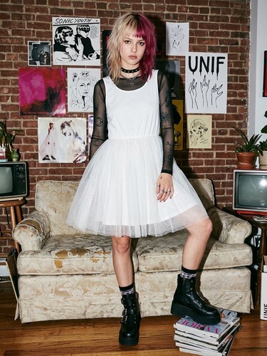 Unif size white - l, tulle