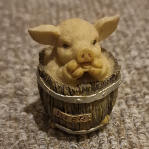 Leonardo collection pig - leonardo,