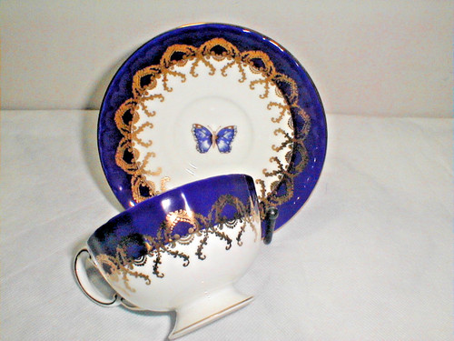 Aynsley china cottage - china,