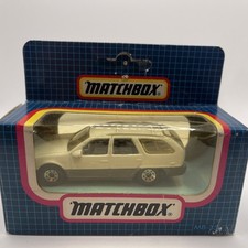Matchbox MB-33 Mercury Sable