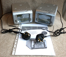 Quality PHILIPS AJ3980 CD-Alarm Clock with Radio - Set of two units