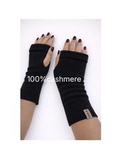 100% Pure Cashmere hand wrist
