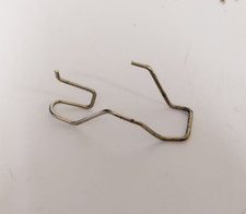 Bulb Retainer Retaining Clip Headlight TOYOTA AVENSIS 2005 PETROL AUTO SILVER