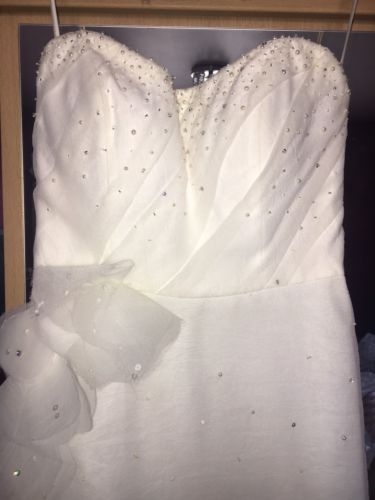 White wedding dress