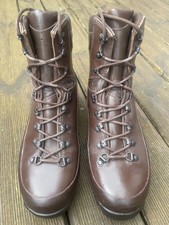 Goretex Iturri Boots Size 10 L Waterproof Cold Wet Weather British Army Hiking