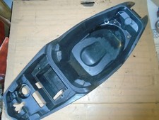 PEUGEOT SPEEDFIGHT 3 50CC 2T:UNDERTRAY LUGGAGE BOX:USED MOTORCYCLE PARTS