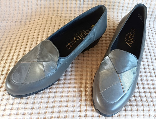 New ladies grey tone - new, leather