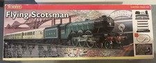 Hornby OO Gauge LNER Flying Scotsman Electric Train Set Boxed