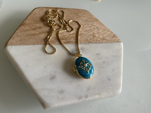 Vintage style blue oval locket - style,