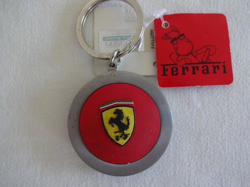 Ferrari key ring with - ring, labels