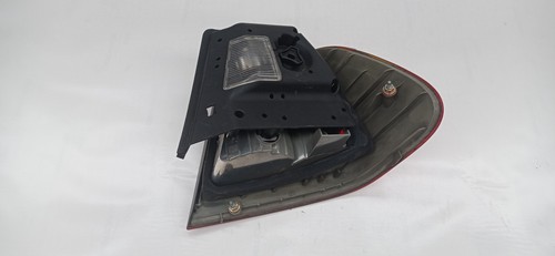 6907933 left tailgate light - left,