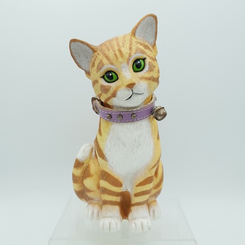 Tabby cat blow - blow, line