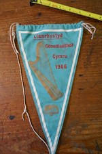 Llanrhystyd, Cymru 1966 -