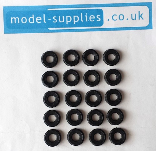 Spot black treaded - on,