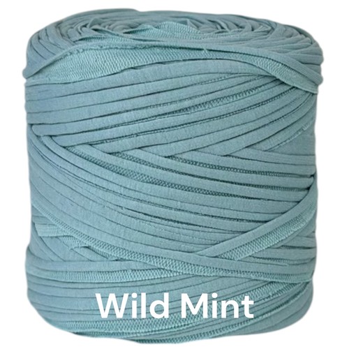 Medium recycled shirt yarn - recycled,