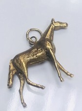 9ct GOLD VINTAGE HORSE Charm/Pendant IDEAL EQUESTRIAN HORSE LOVERS 