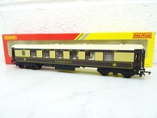 OO GAUGE HORNBY PULLMAN PARLOUR CAR COACH (LOOK) R4312