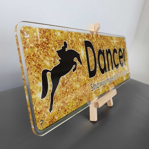 Gold design personalised horse - design,