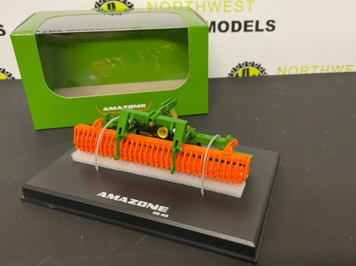 Replicagri 254 scale - 1:32,